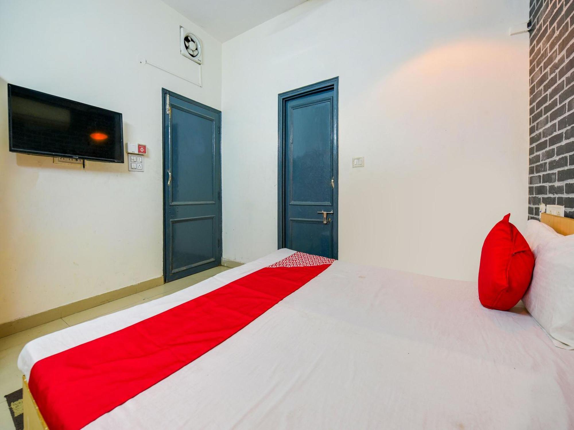 Hotel O Unique Delhi Home Stay New Delhi Exterior photo